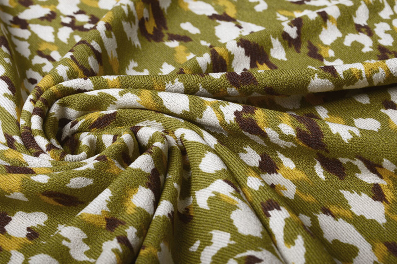 Jersey Viscose Crêpe Léopard Swipes Olijf Vert