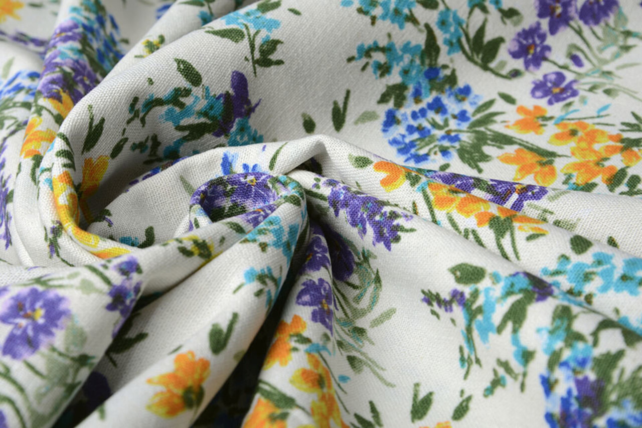 Viscose Linen Spring Flowers White
