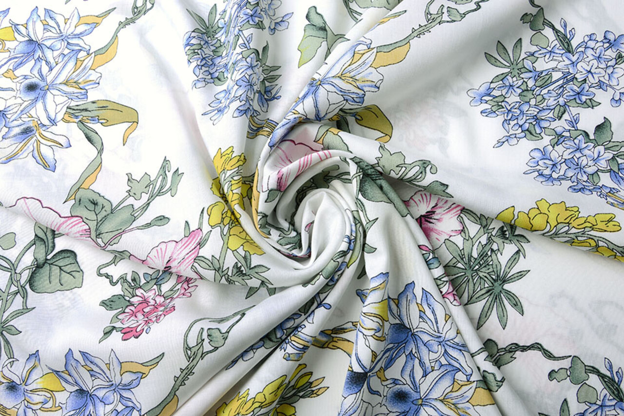 100% Viscose Serena Wild Flowers