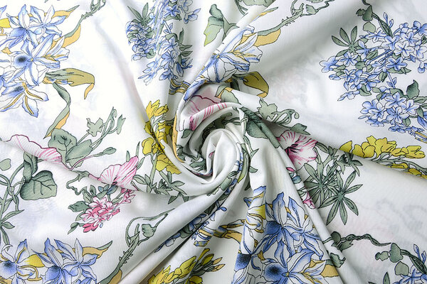 100% Viscose Serena Wilde Bloemen 100% Viscose Serena Wilde Bloemen