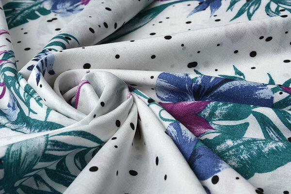 100% Viscose Lili Bloemen Stippen