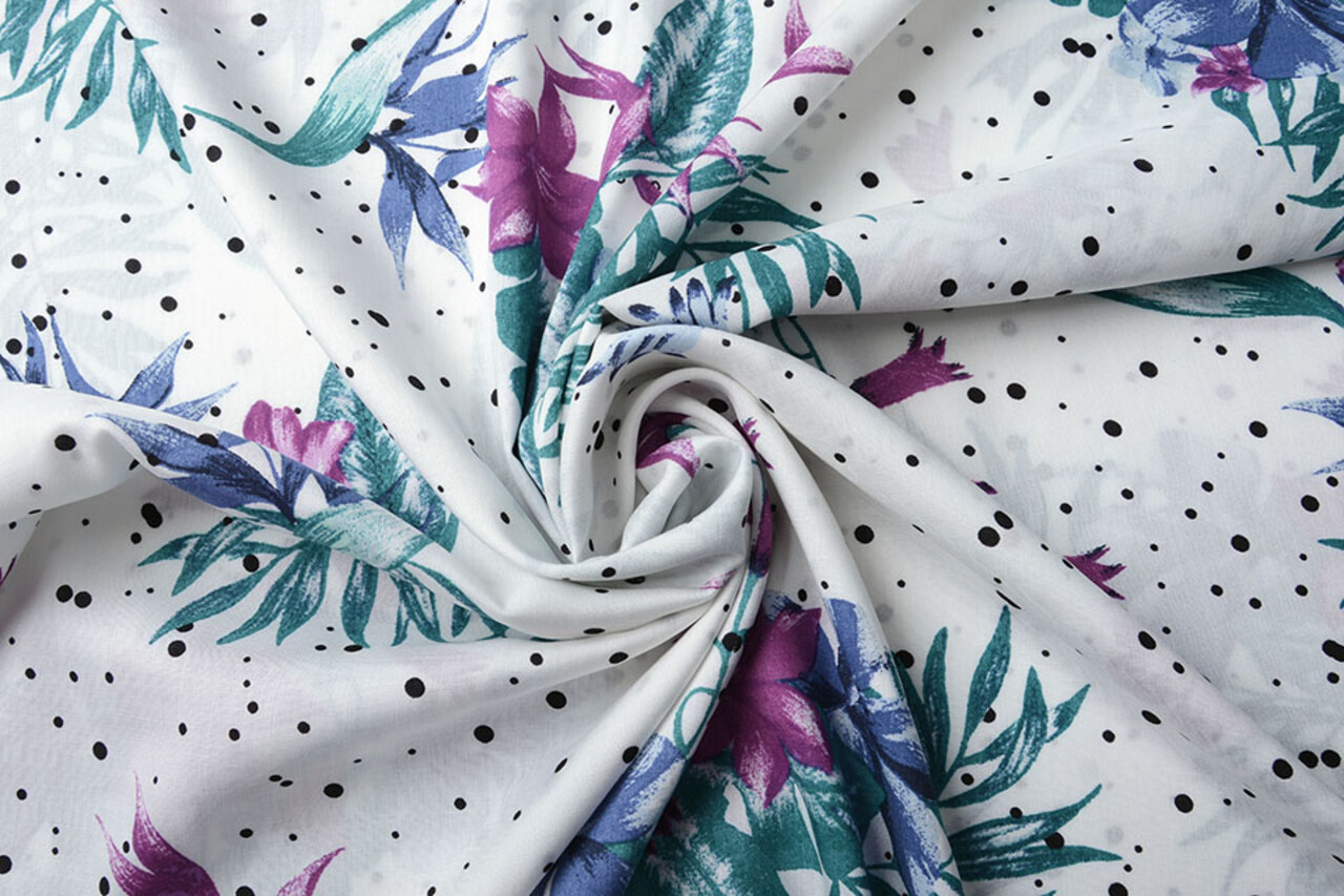 100% Viscose Lili Bloemen Stippen
