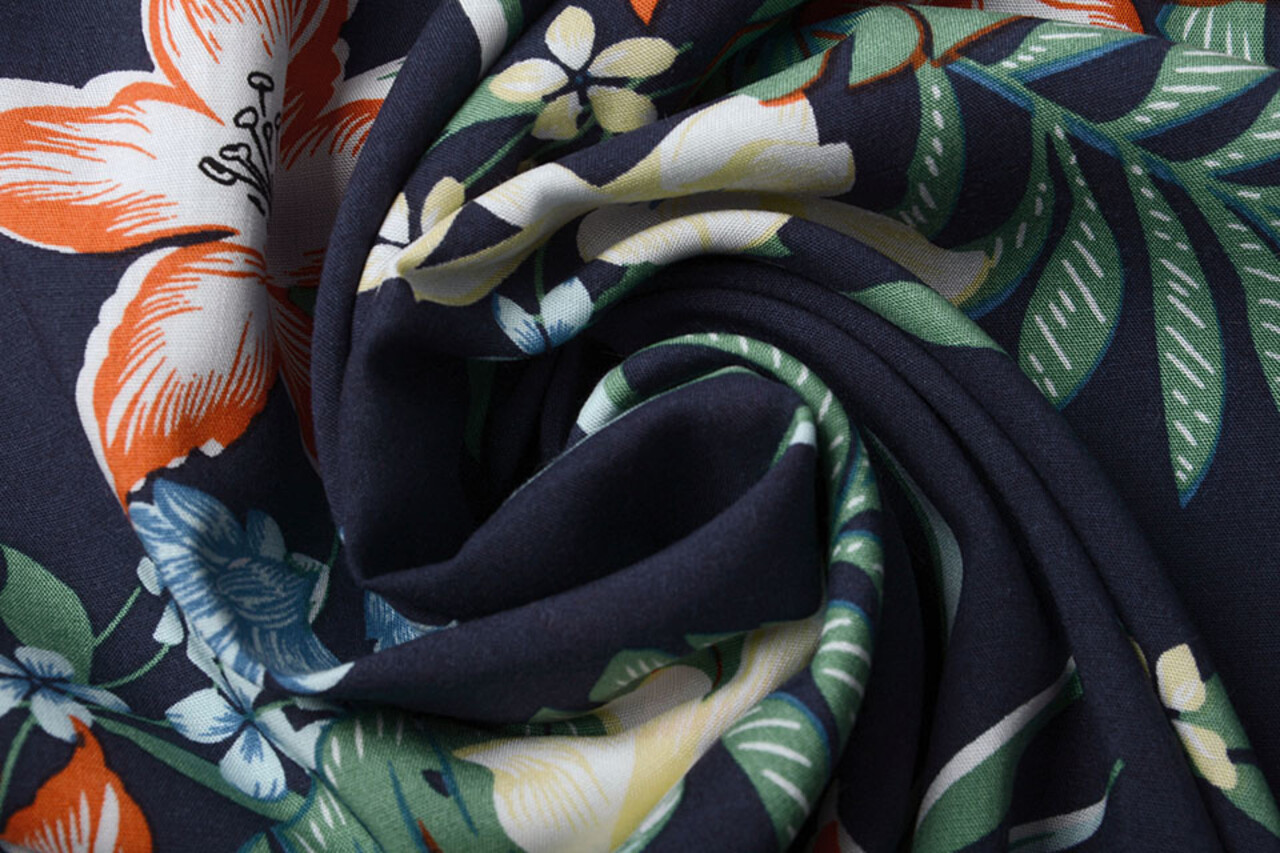 100% Viscose Amazone Bladeren Marine Blauw 100% Viscose Amazone Bladeren Marine Blauw