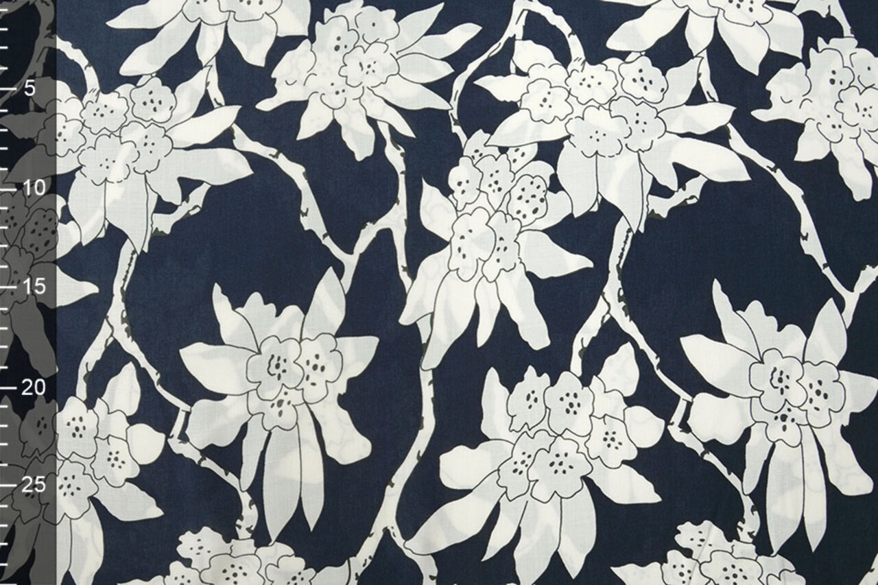 100% Viscose Laurie Navy Blue - White 100% Viscose Laurie Navy Blue - White