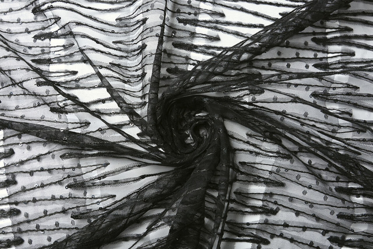 Mesh Geborduurd Pailletten ZigZag Zwart Mesh Geborduurd Pailletten ZigZag Zwart