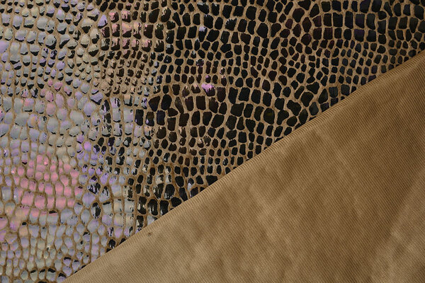 Fell Krokodil Regenbogenfolie Mokkabraun