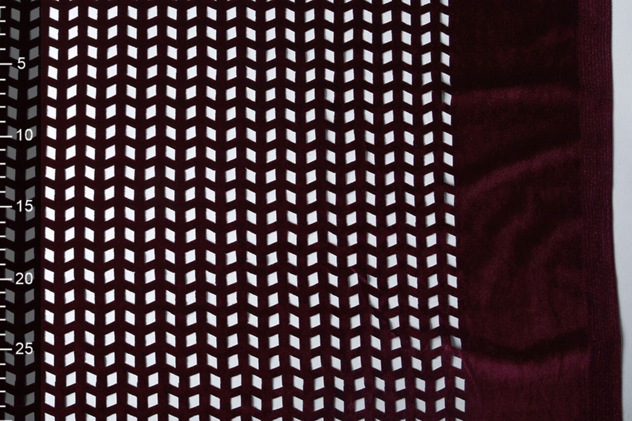 Velours Mesh Checks Bordeaux