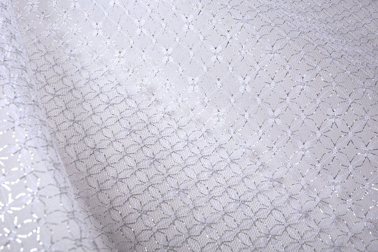 Lurex on Tulle Brilo Flowers Silver Lurex on Tulle Brilo Flowers Silver