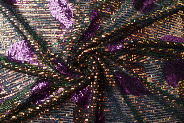 Lentejuelas sobre Malla Plumas Morado