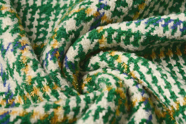 Wolle Bouclé Shakiri Grasgrün