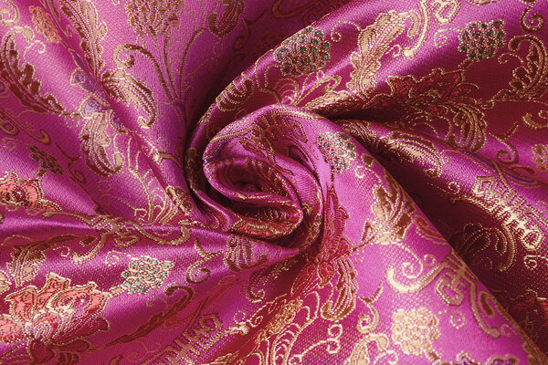 Brokaat Paisley Asiara Fuchsia