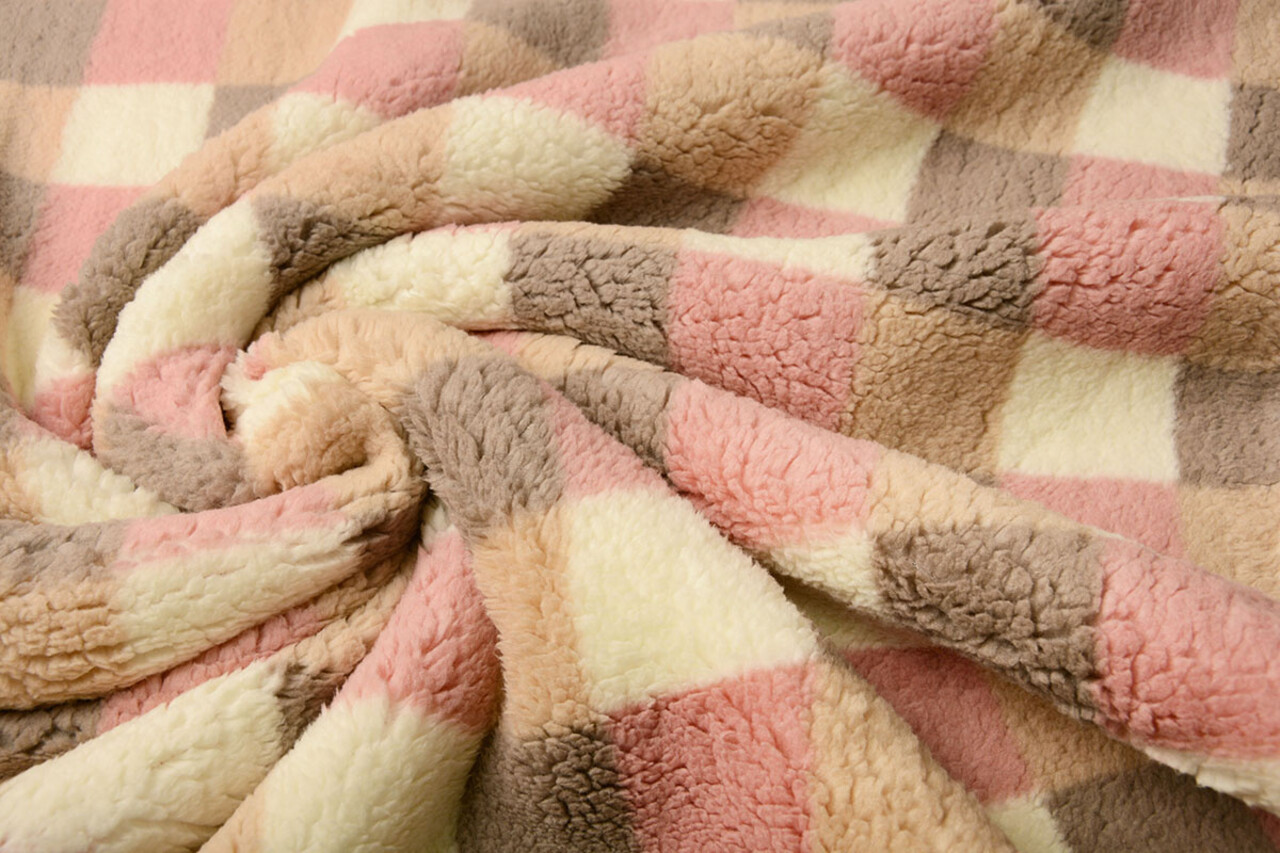 Curly Teddy Checkered Multicolor Curly Teddy Checkered Multicolor