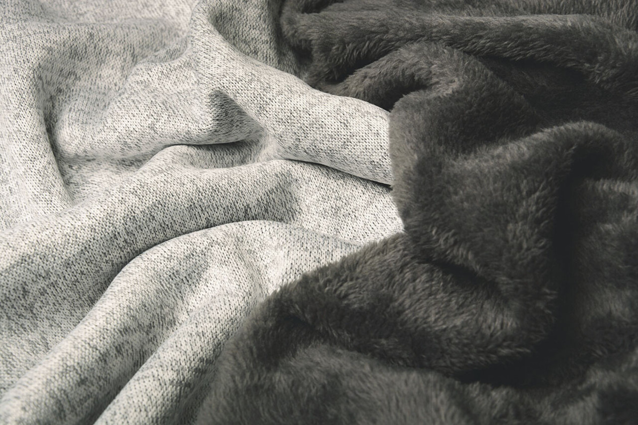 A Maglia Felpa, Pelliccia Mélange Argento