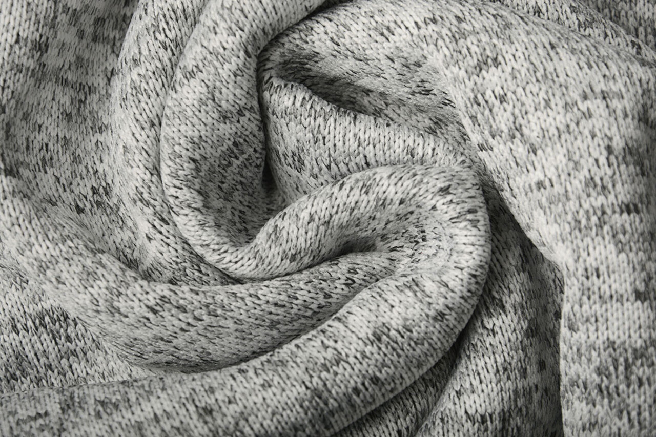 Sweatstoff Gestrickt, Bunt Melange Silber Grau Sweatstoff Gestrickt, Bunt Melange Silber Grau