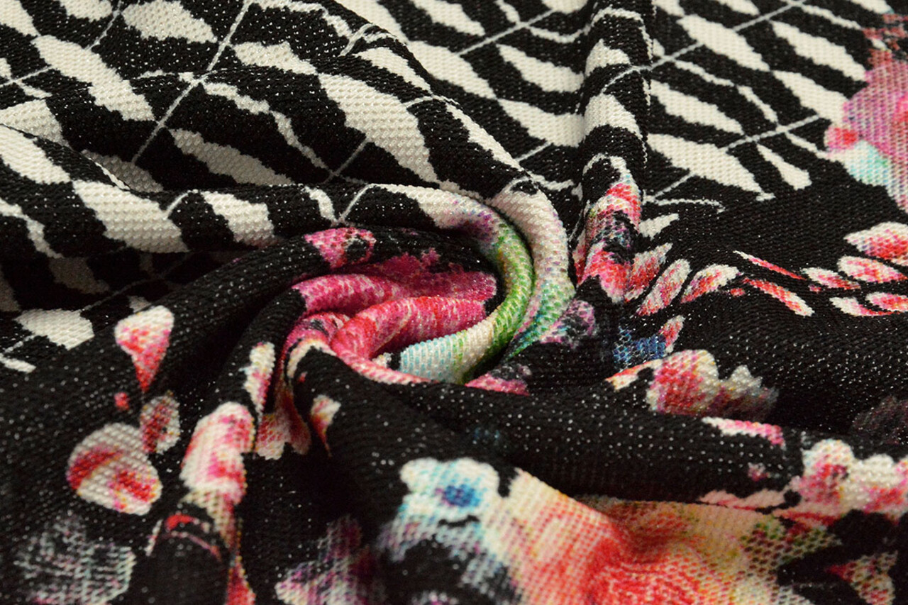 Scuba Crepe Printed Flores Black