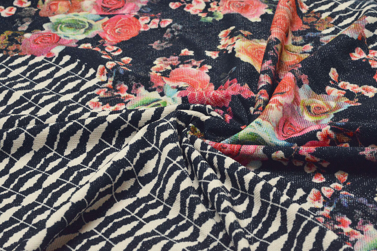 Scuba Crepe Printed Flores Navy Blue