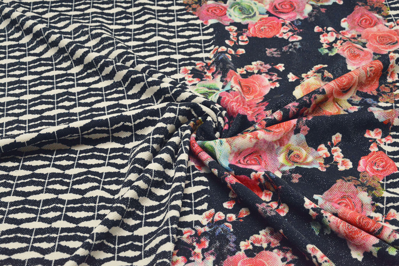 Scuba Crepe Printed Flores Navy Blue