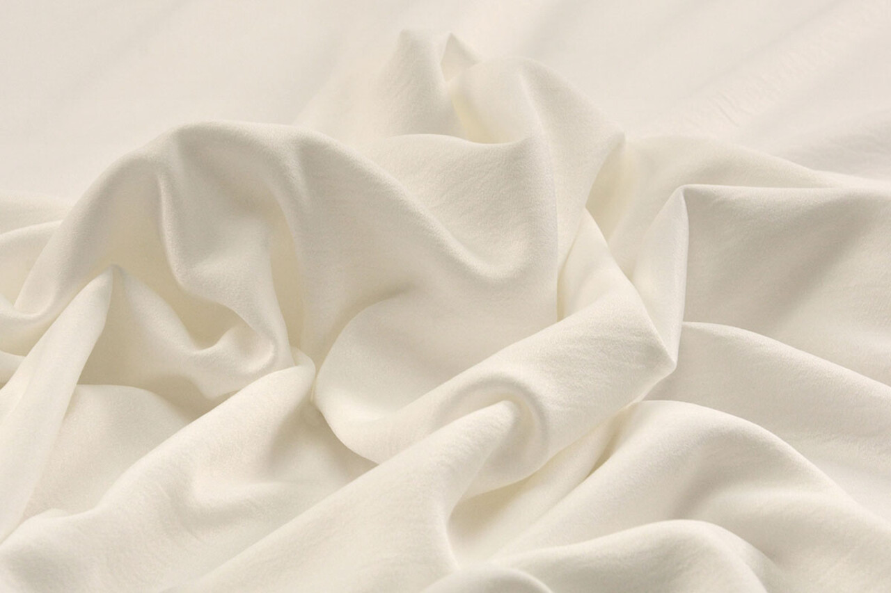 Crinkle Crepe Satin Mat Off-White