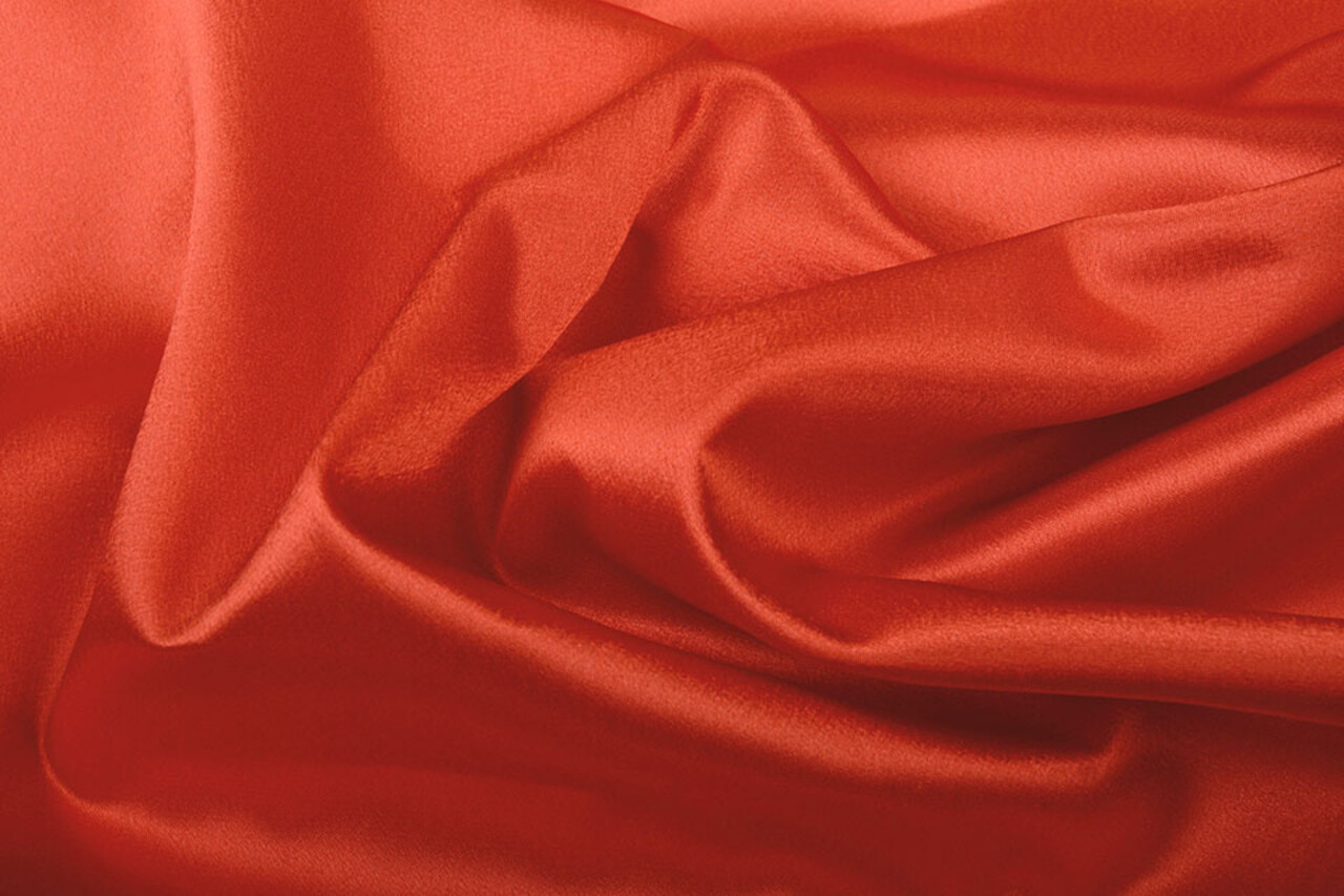 Satin Crêpe Rouge