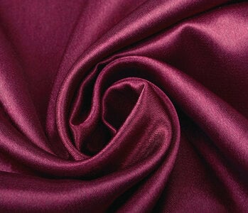 Crêpe Satin Hell bordeaux