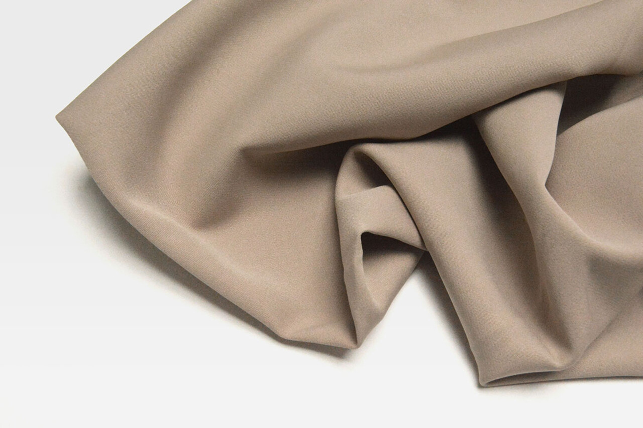 2-Way Crepe Stretch Taupe 2-Way Crepe Stretch Taupe