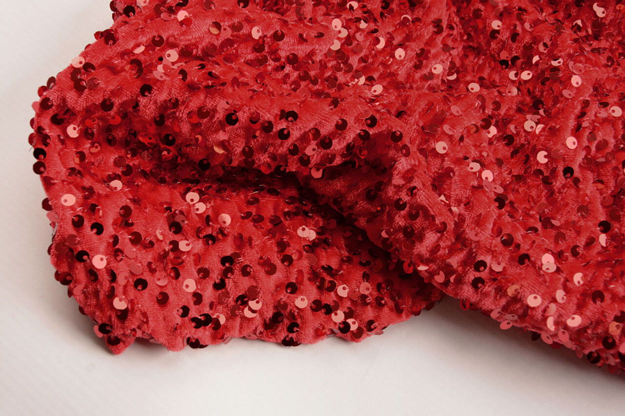 Paillettes su Velluto Rosso