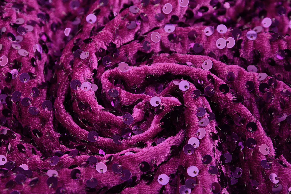 Sequins on Velvet Cyclamen Boelens Modestoffen