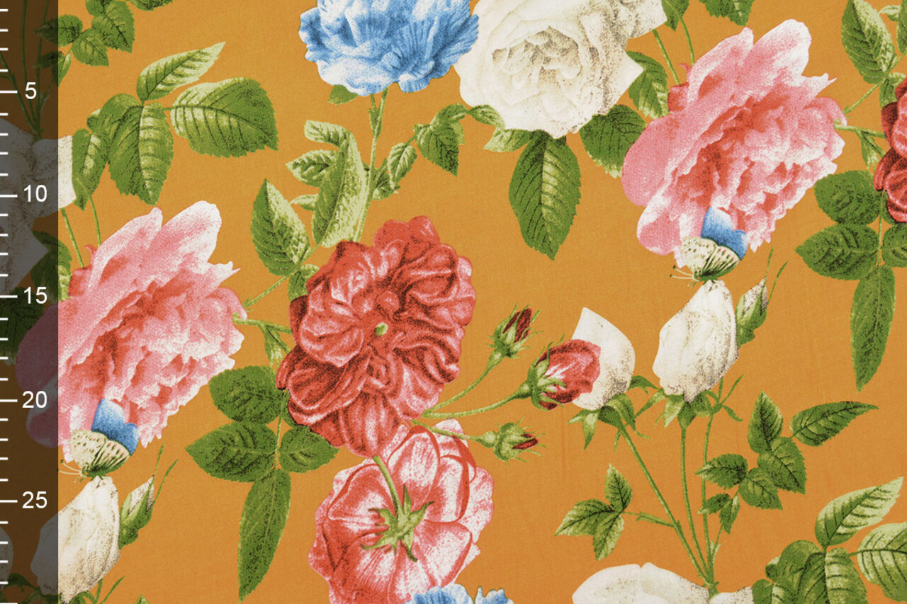 100% Viskose Sophia Schmetterling auf Rosen Ocker