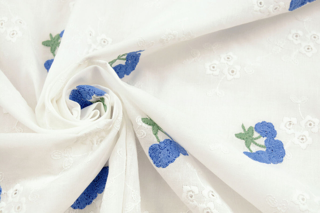 Broderie Katoen Bloem Kaylee Blauw Broderie Katoen Bloem Kaylee Blauw