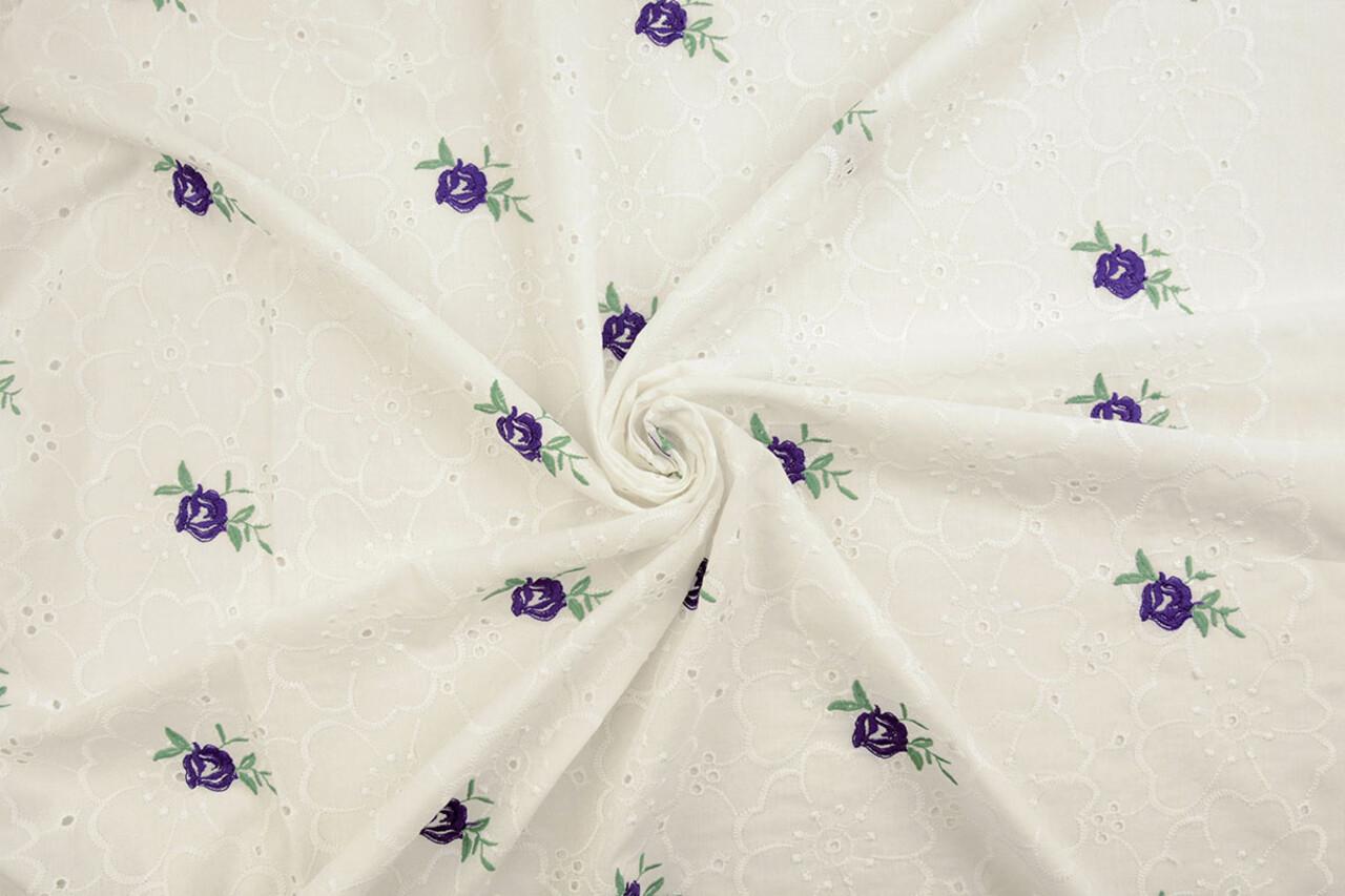 Broderie Katoen Roosjes Paars Broderie Katoen Roosjes Paars