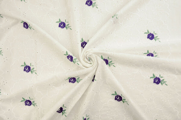 Broderie Katoen Roosjes Paars Broderie Katoen Roosjes Paars