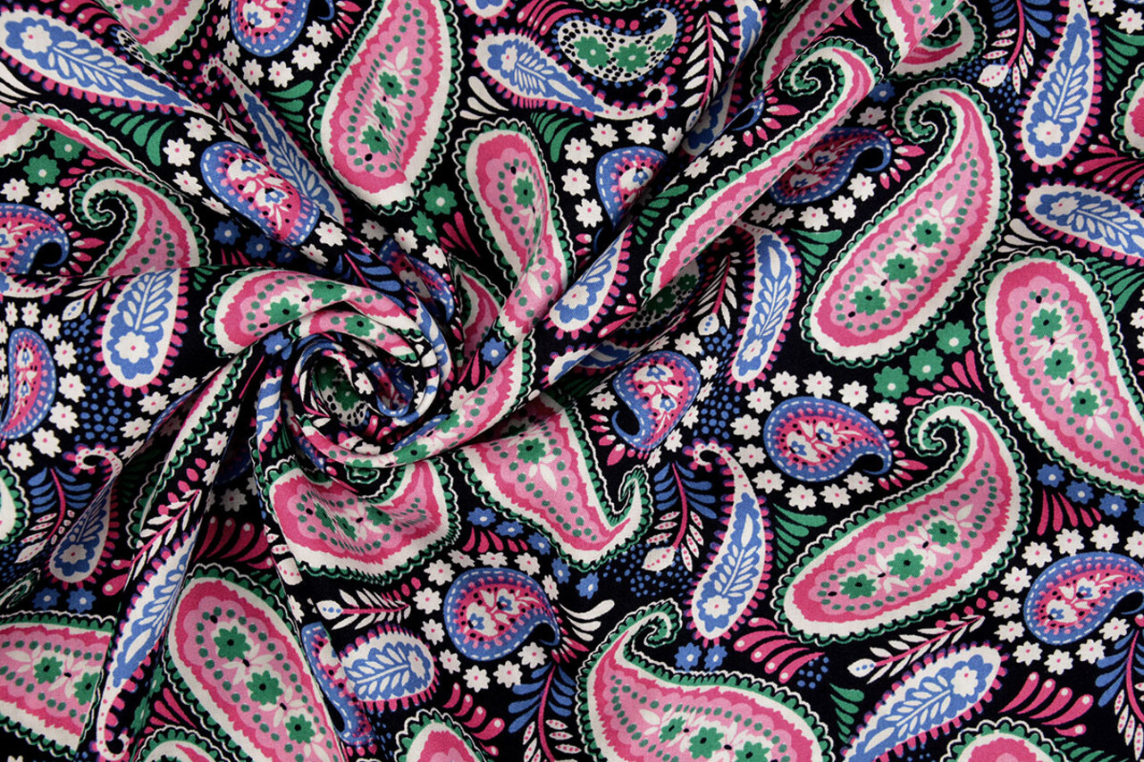 100% Viskose Yingi Paisley Schwarz Rosa