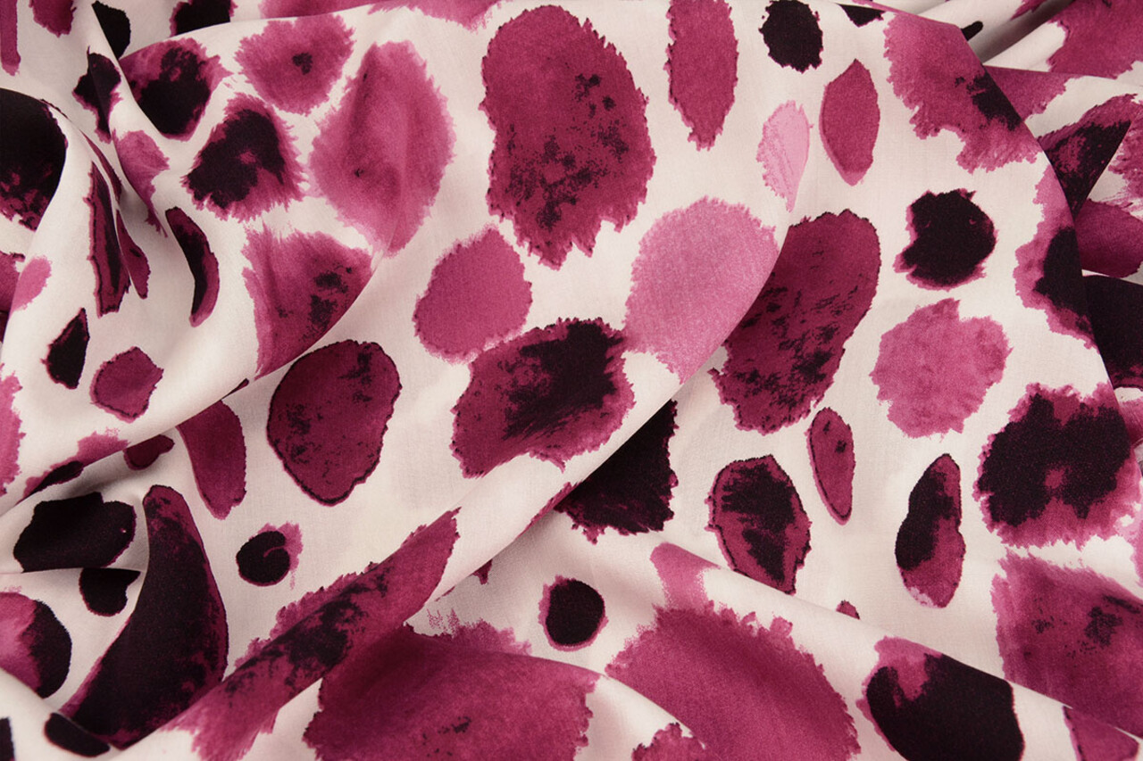 100% Viscose Swati Spots Fuchsia