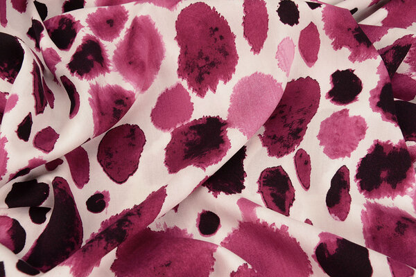 100% Viscose Swati Vlekken Fuchsia 100% Viscose Swati Vlekken Fuchsia