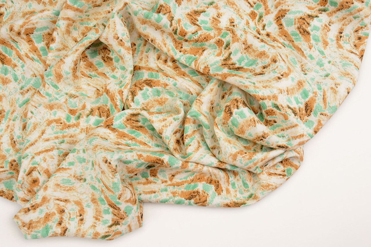 100% Viscose Xiporo Sand Green