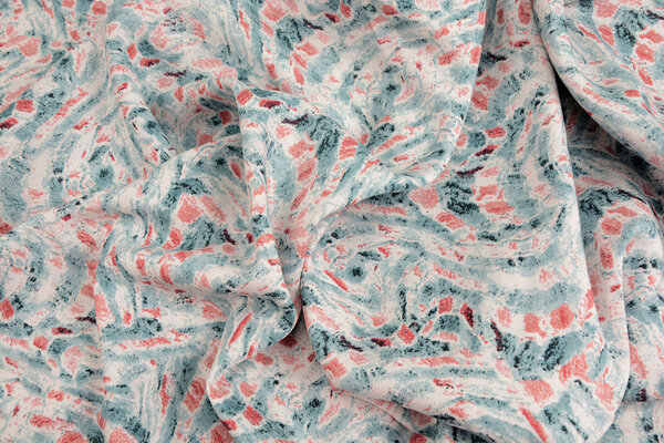 100% Viscose Xiporo Blue Red