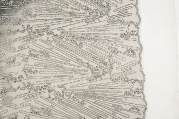 Mesh Geborduurd Prudence Licht Grijs