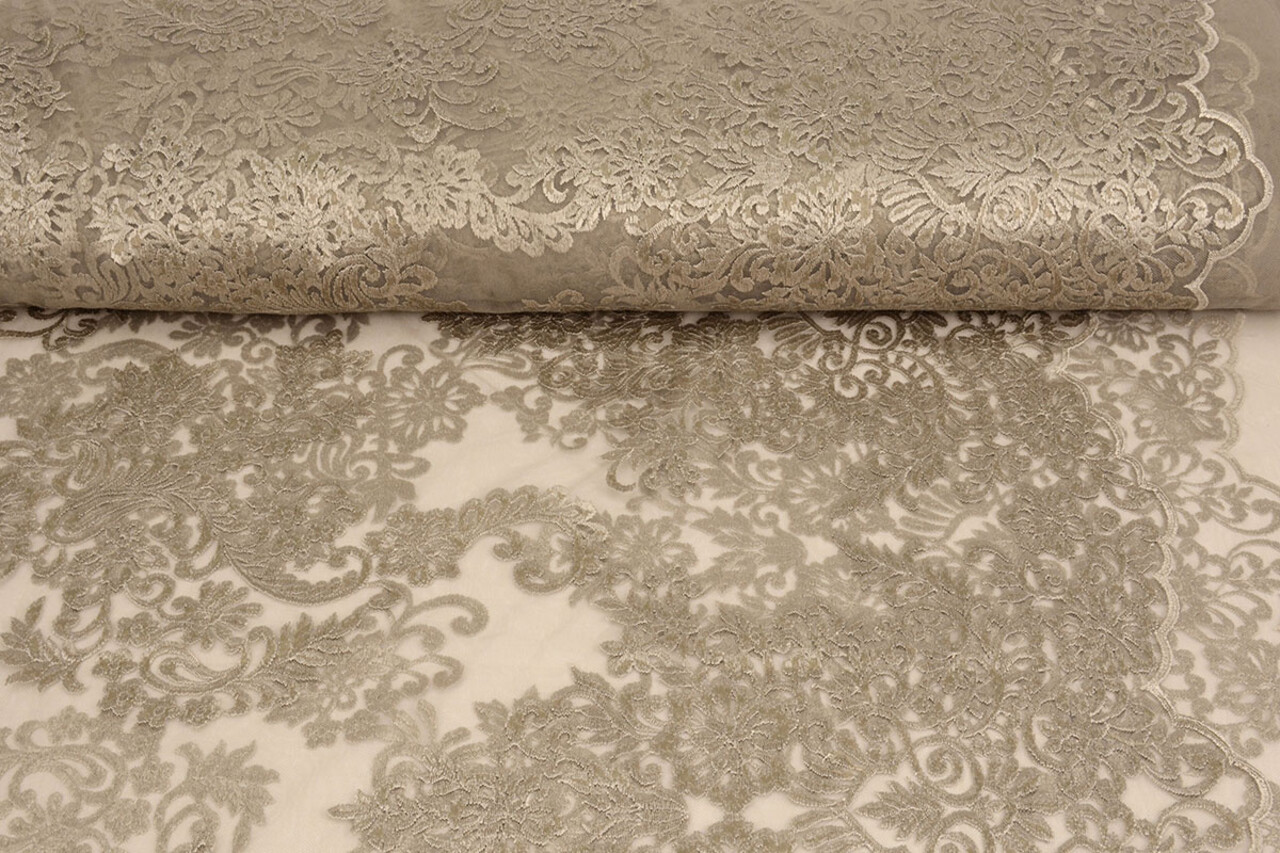 Mesh Geborduurd Alice Taupe