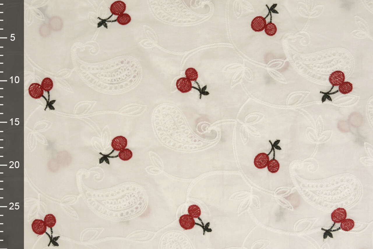 100% Katoen Voile Geborduurd Kers Off-White 100% Katoen Voile Geborduurd Kers Off-White