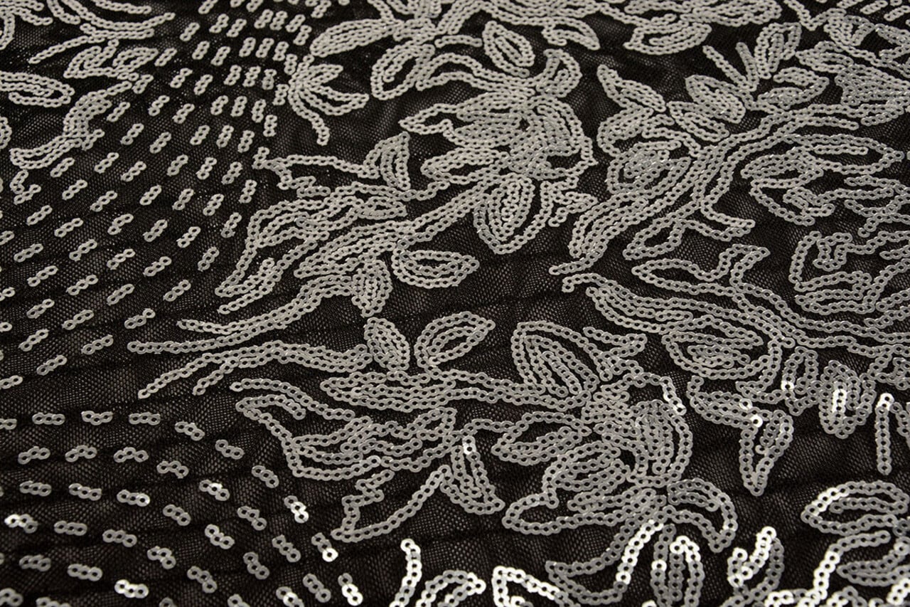 Lentejuelas sobre Malla Florena Lentejuelas sobre Malla Florena