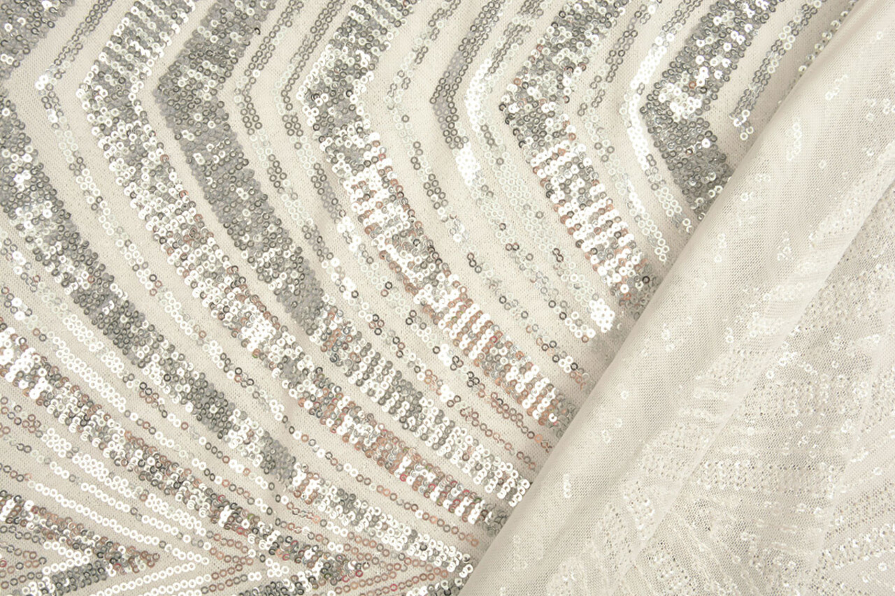 Paillettes sur Résille Saar