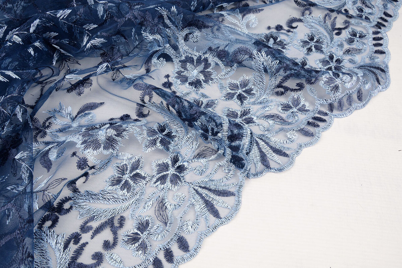 Mesh Geborduurd Adeline Blauw
