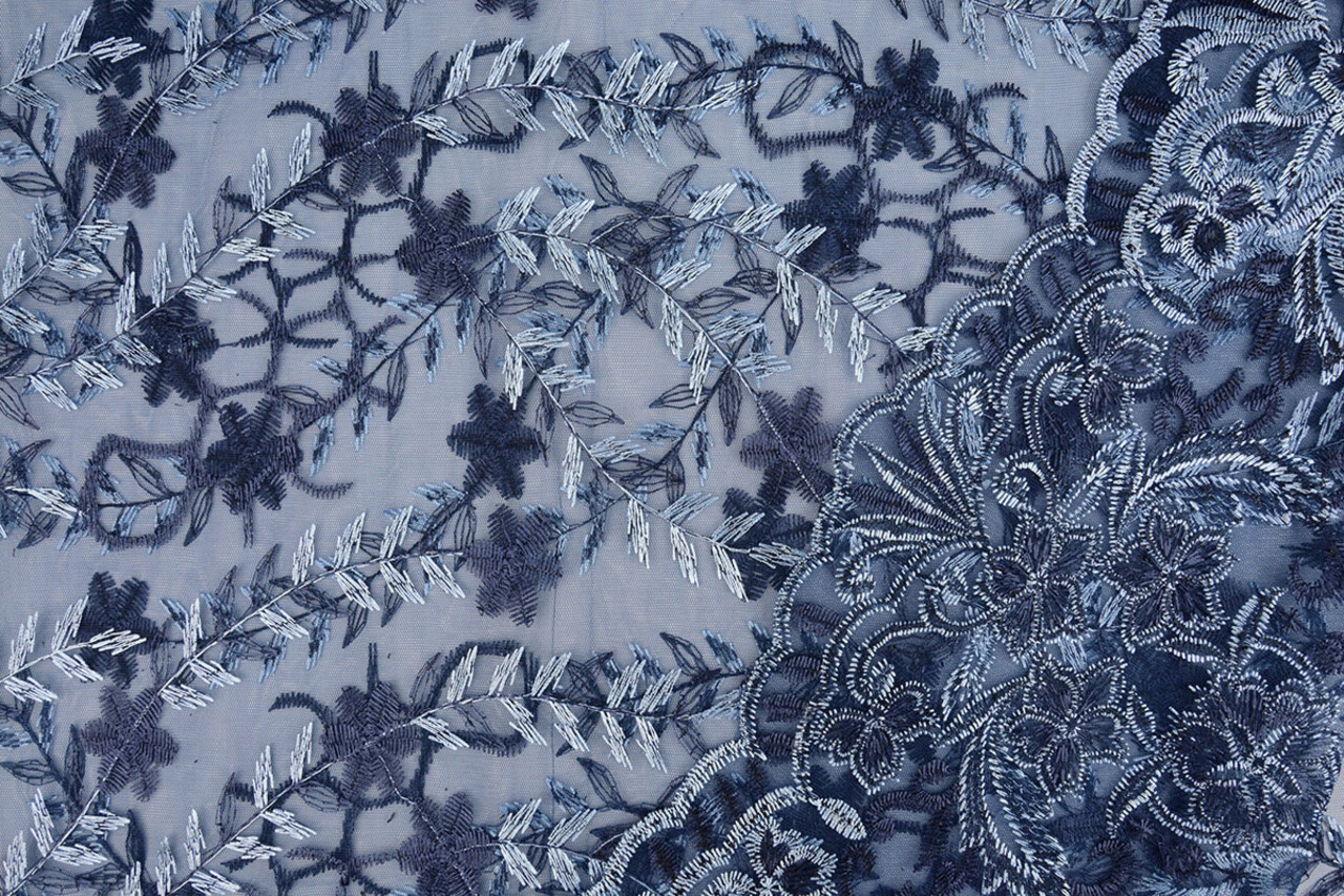 Mesh Geborduurd Adeline Blauw