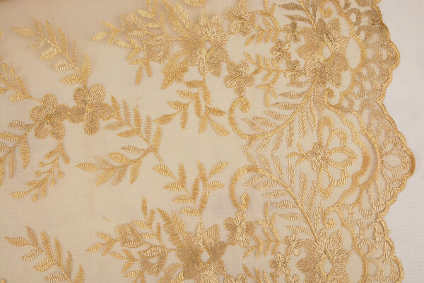 Netz Bestickt Adele Gold