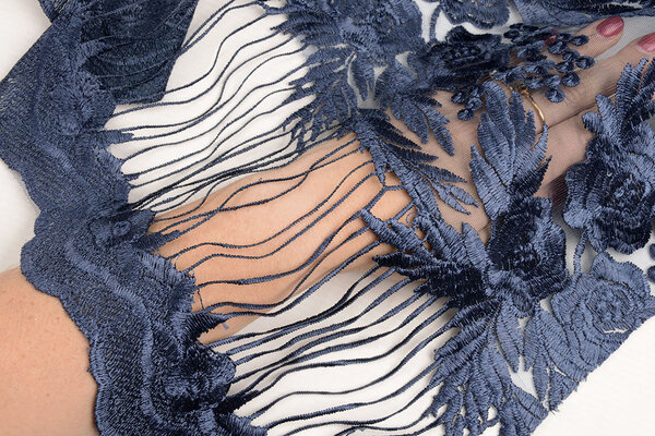 Mesh Geborduurd Agatha Donker Blauw