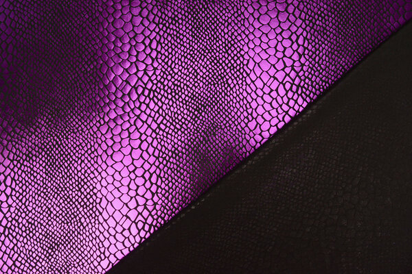 Lamé Estampado de Serpiente Morado Lamé Estampado de Serpiente Morado