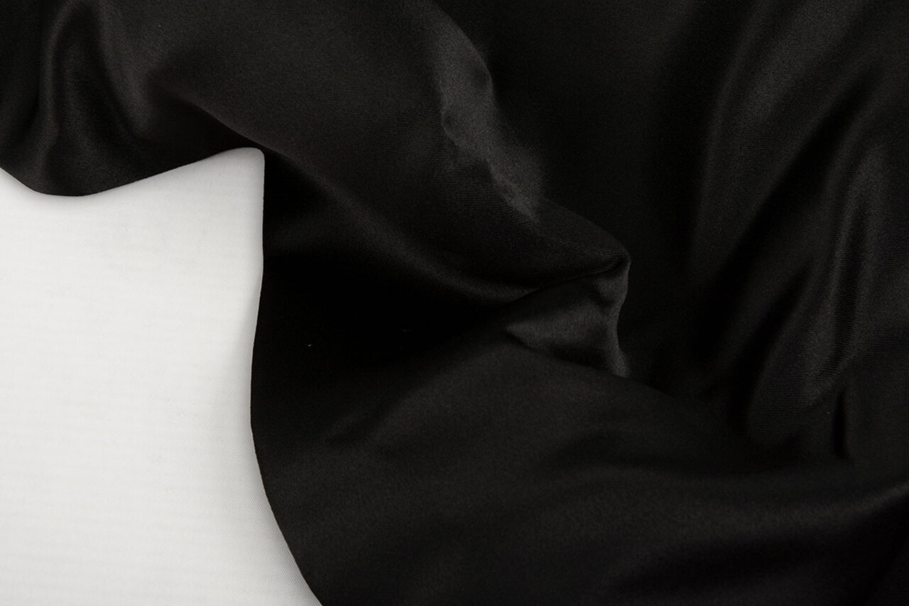 Bruidssatijn Zwart Bruidssatijn Zwart