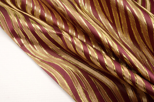 Brocade Chayenne Aubergine