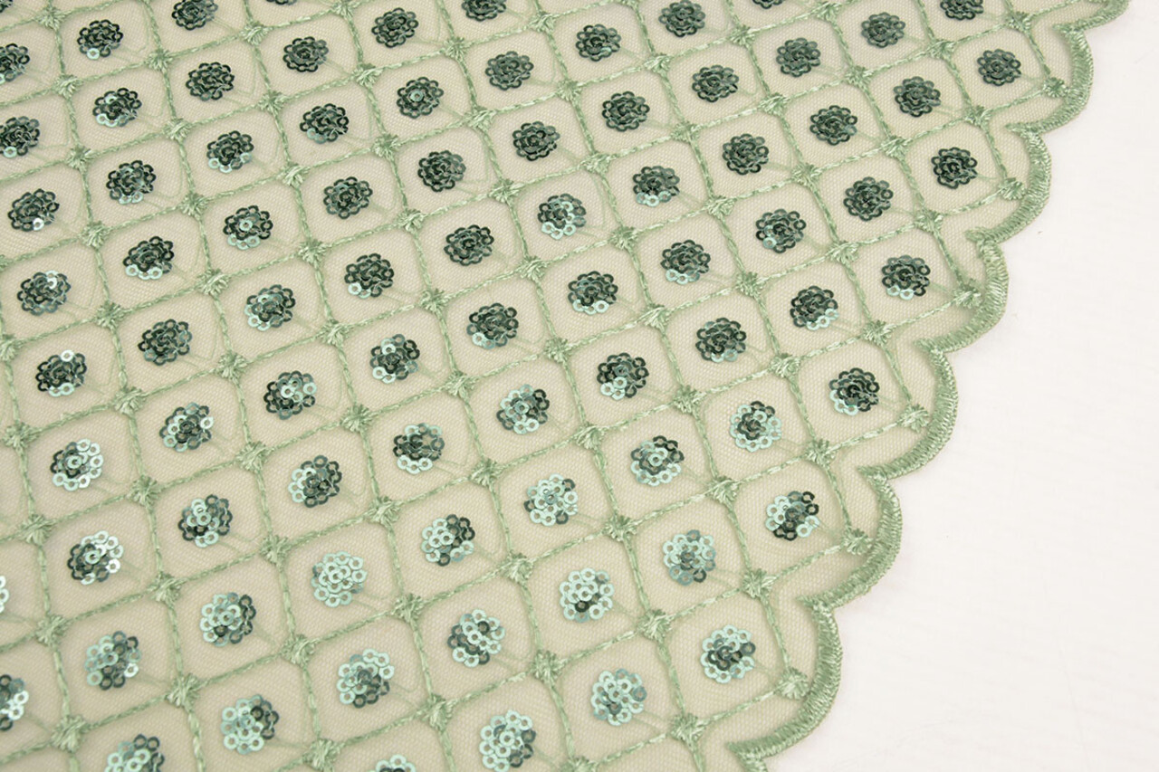 Mesh Ricamato Paillettes Chiara Verde Antico Mesh Ricamato Paillettes Chiara Verde Antico