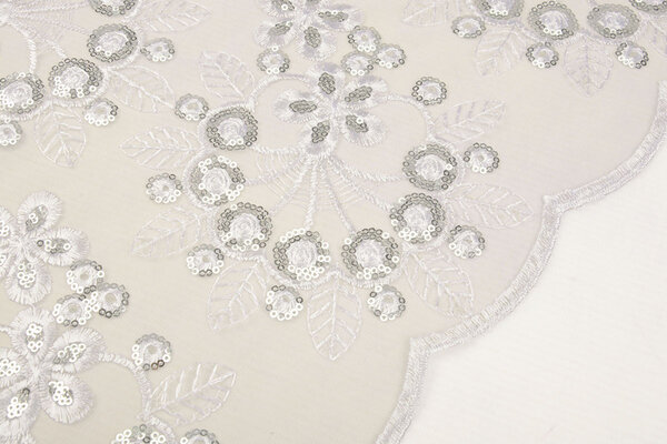 Mesh Ricamato Paillettes Rosetta Bianco